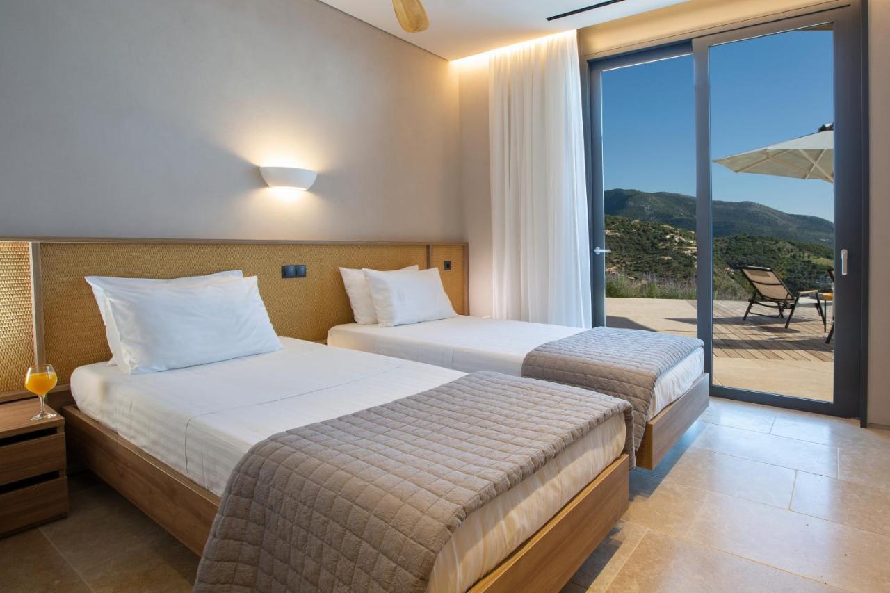 Blooms Of Sivota Bay - Luxury Villas With Private Heated Pool מראה חיצוני תמונה