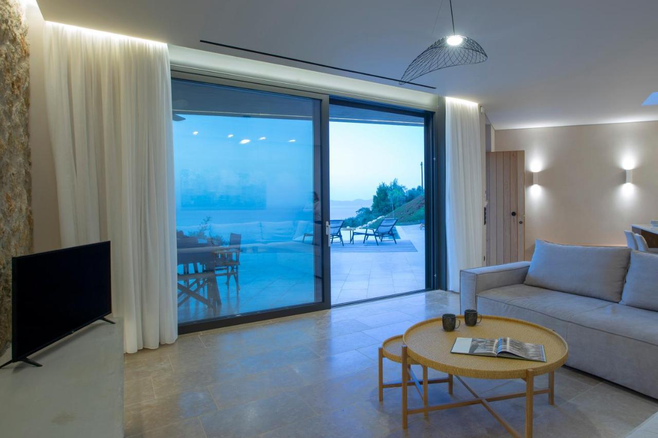 Blooms Of Sivota Bay - Luxury Villas With Private Heated Pool מראה חיצוני תמונה